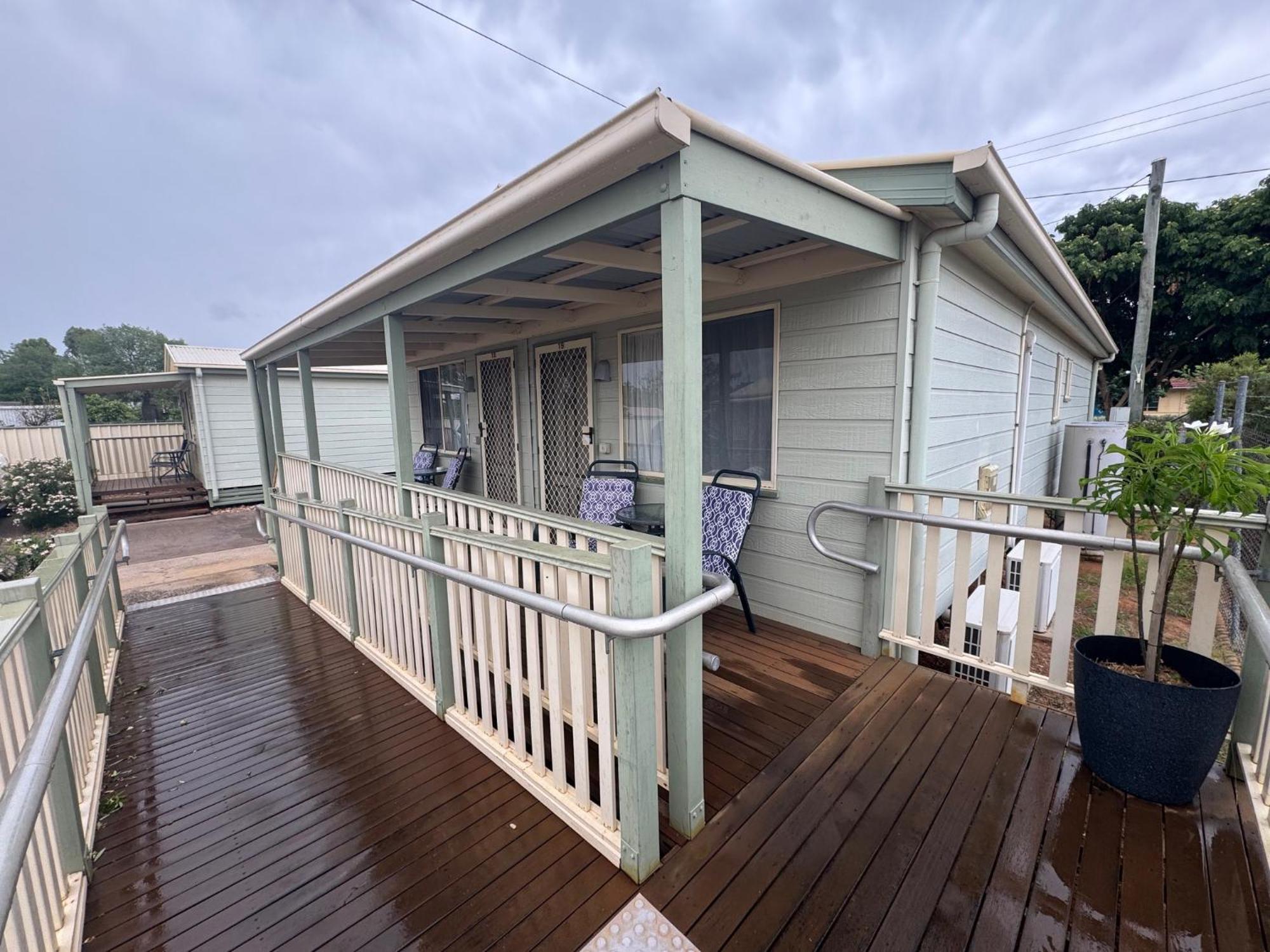 Warrego Motel Charleville Exterior foto